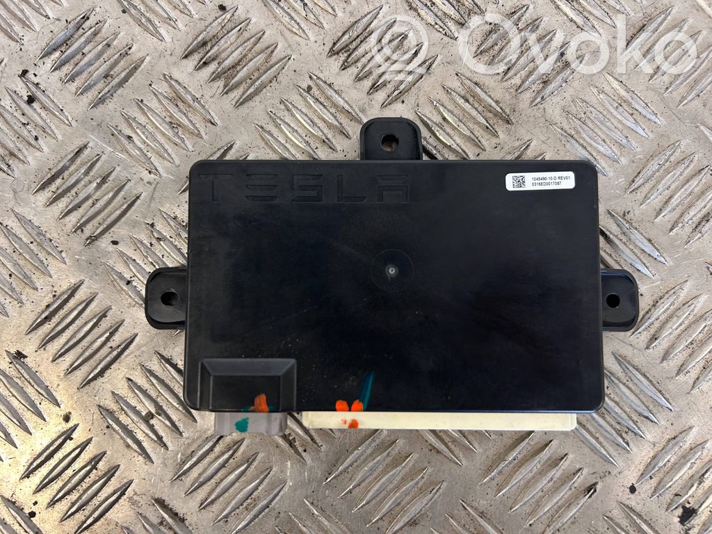 Tesla Model X Door control unit/module 