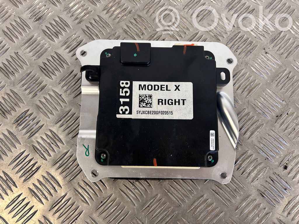 Tesla Model X Door control unit/module 