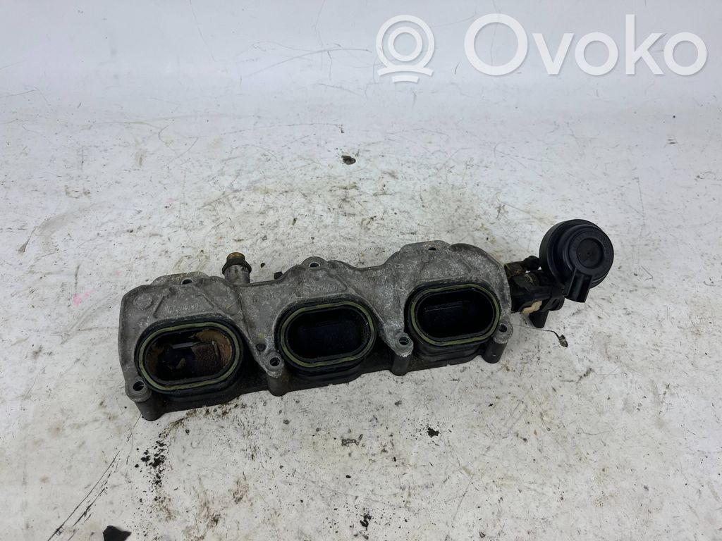 Audi A4 S4 B8 8K Kolektorius įsiurbimo 
