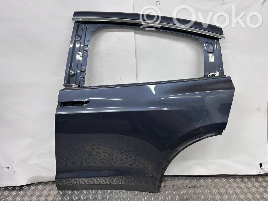 Tesla Model X Galinės durys 