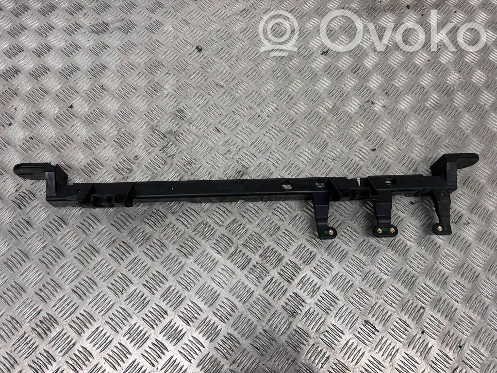 Radiator support slam panel bracket   105416400D