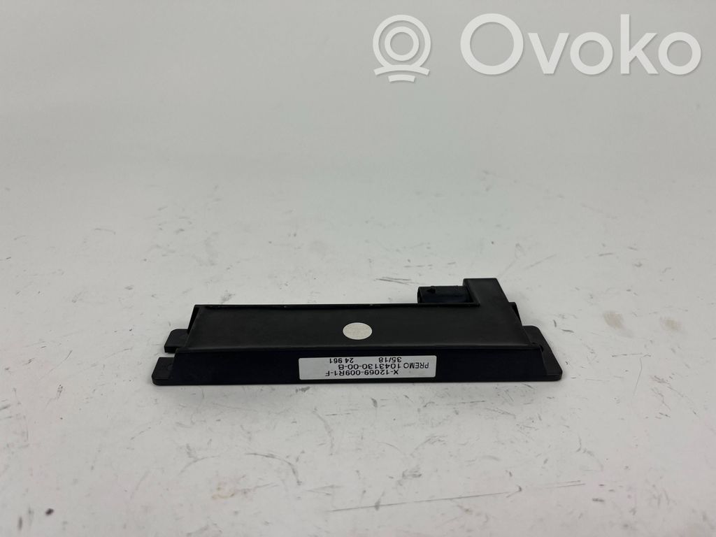 Tesla Model X Keyless system antenna 