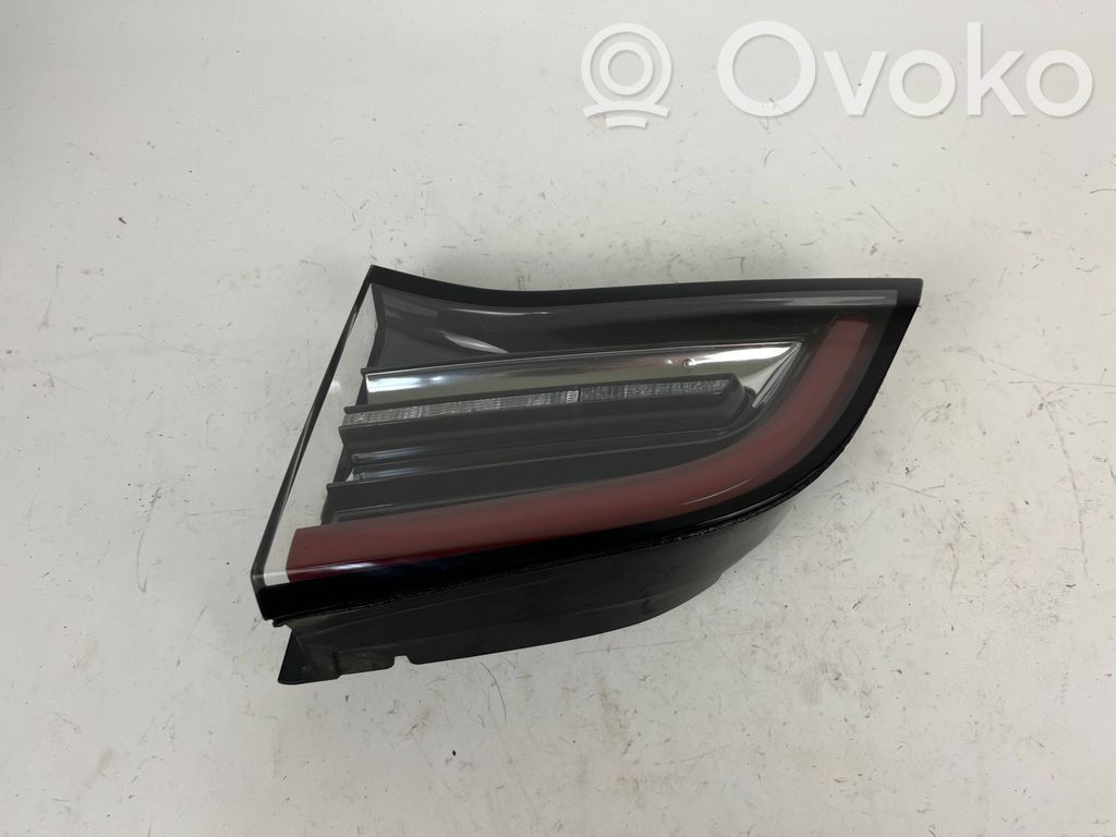 Tesla Model 3 Tailgate rear/tail lights 