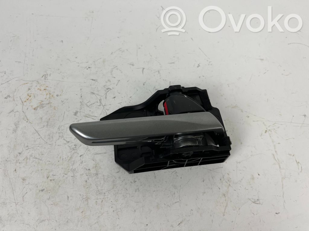 Mazda CX-30 Front door interior handle 