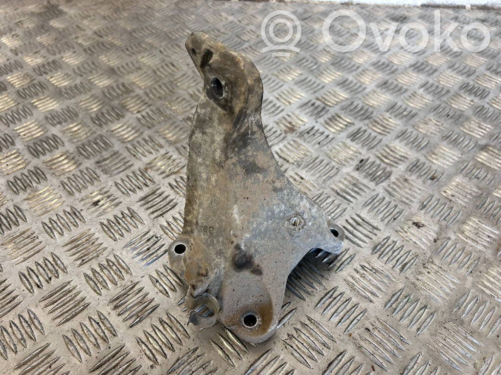 BMW X1 E84 Engine mounting bracket 