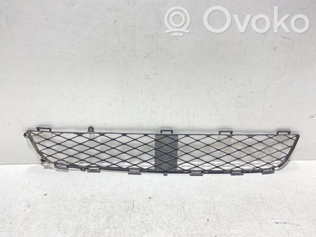 Toyota Yaris Atrapa chłodnicy / Grill 
