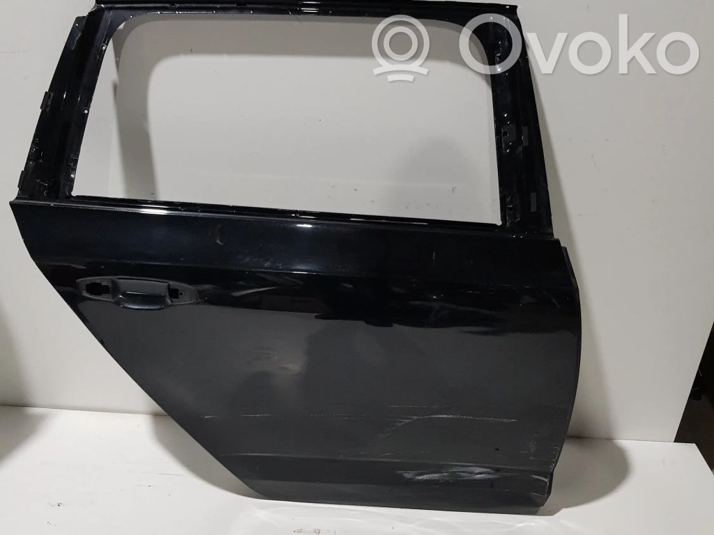 Puerta trasera   5E9833312