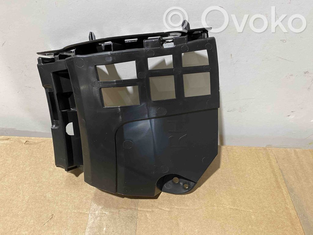 Volvo XC40 Fender mounting bracket 