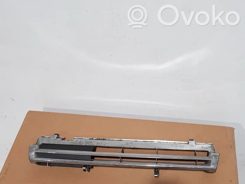 Citroen AX Válvula de presión del panel lateral trasero 