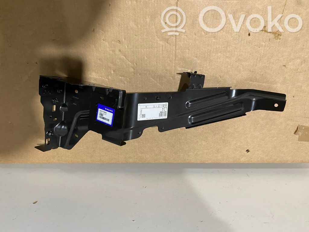 Volvo XC40 Ajovalon kannake 