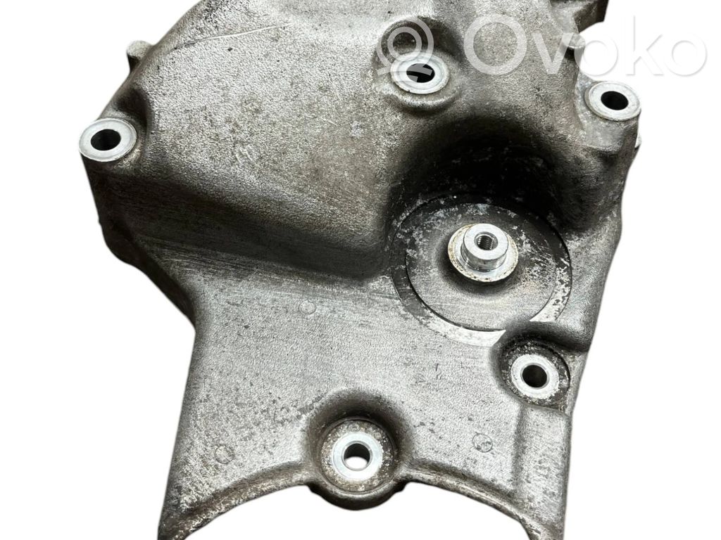 Opel Insignia A Engine mounting bracket 