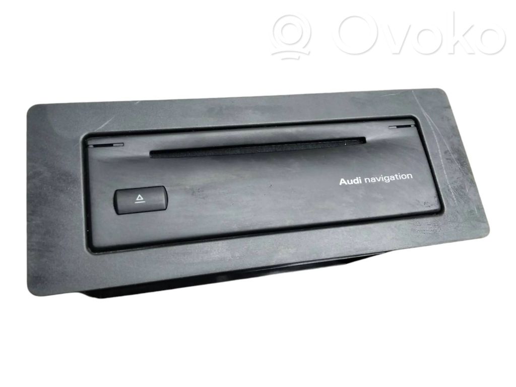 Audi A4 S4 B6 8E 8H Navigaatioyksikkö CD/DVD-soitin 