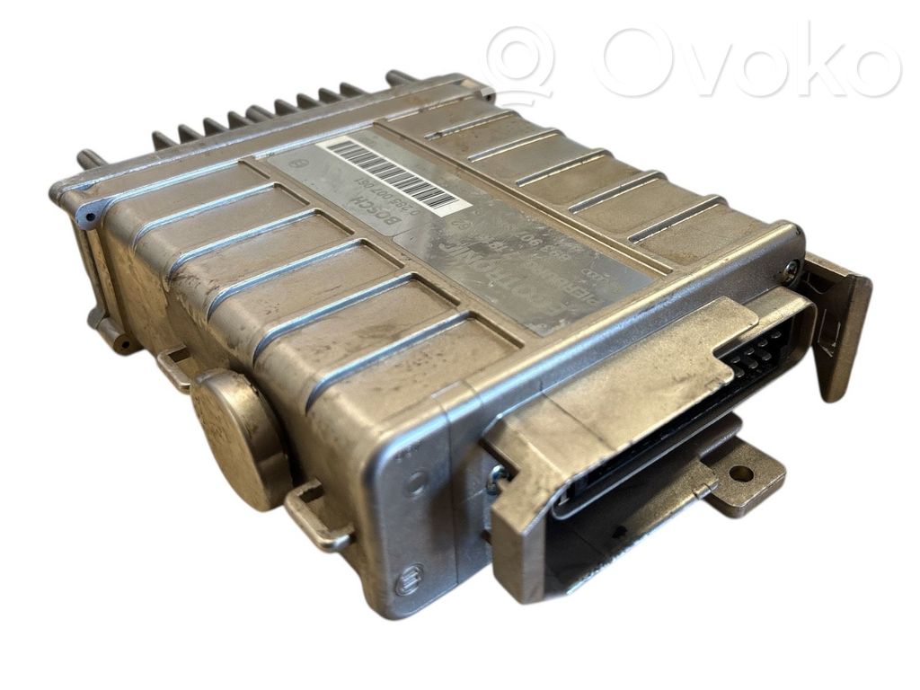 Volkswagen Golf II Engine control unit/module 