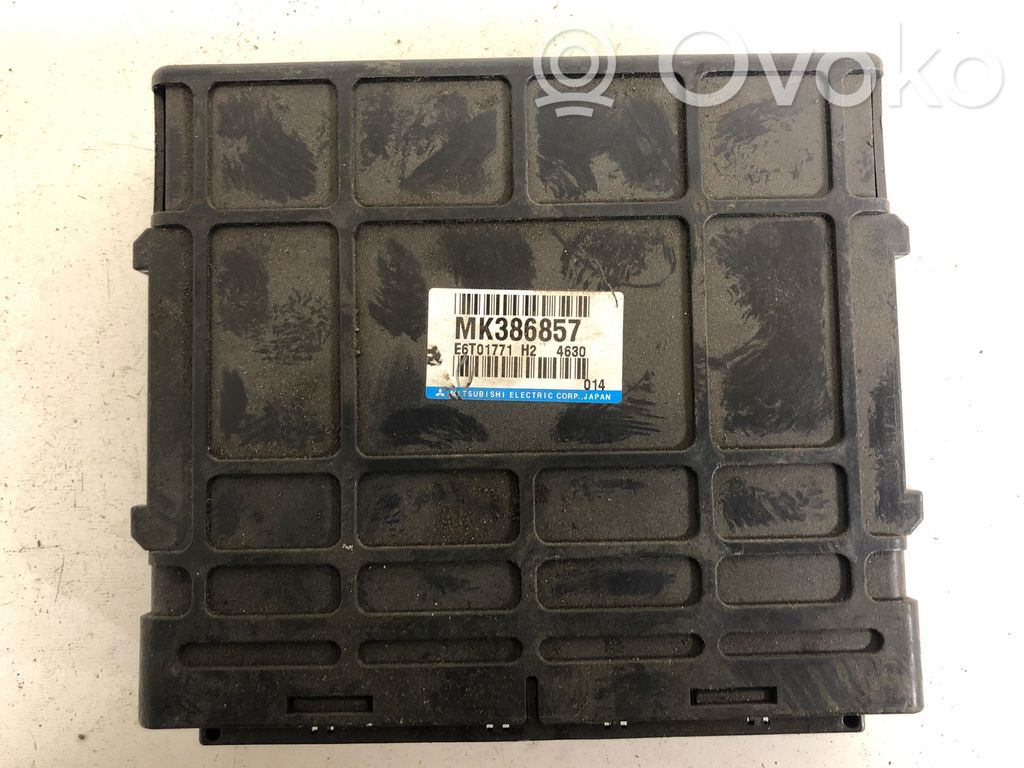 Mitsubishi Pajero Engine control unit/module 
