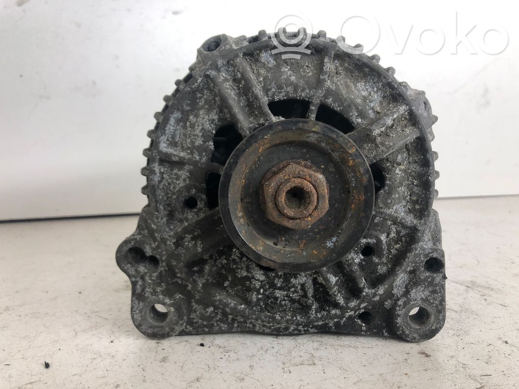 Audi A4 S4 B5 8D Ģenerators 