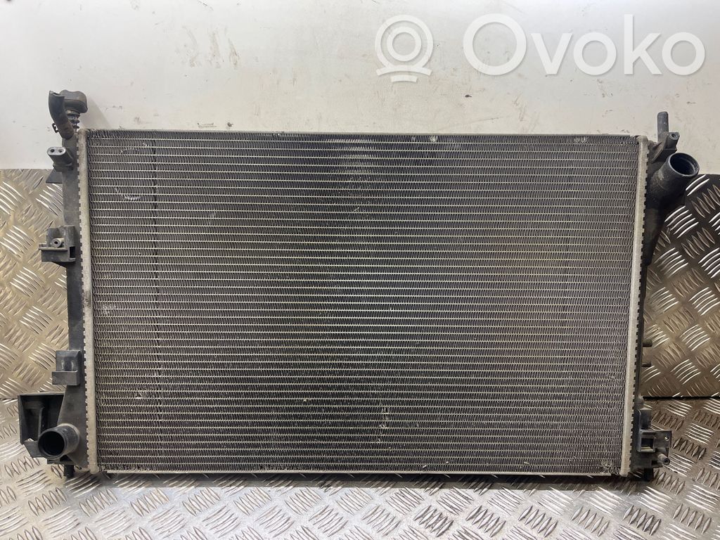 Opel Signum Aušinimo skysčio radiatorius 