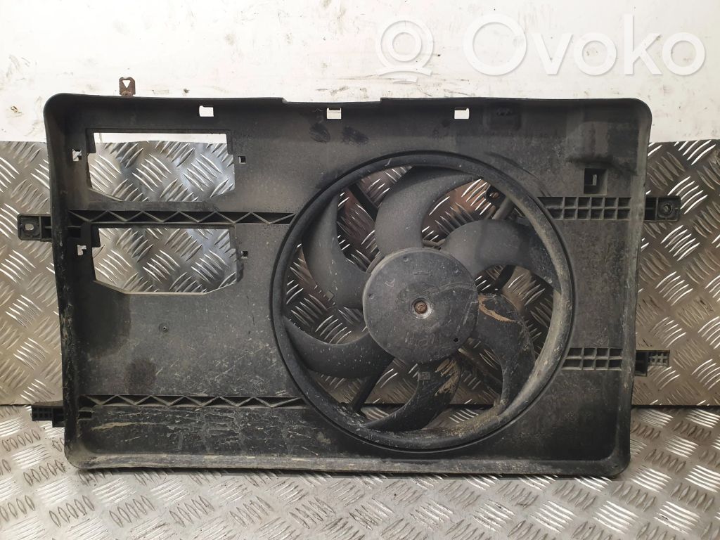 Mitsubishi Colt Elektrisks radiatoru ventilators 