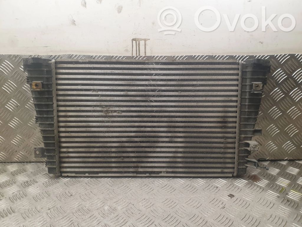 Opel Astra H Interkūlerio radiatorius 