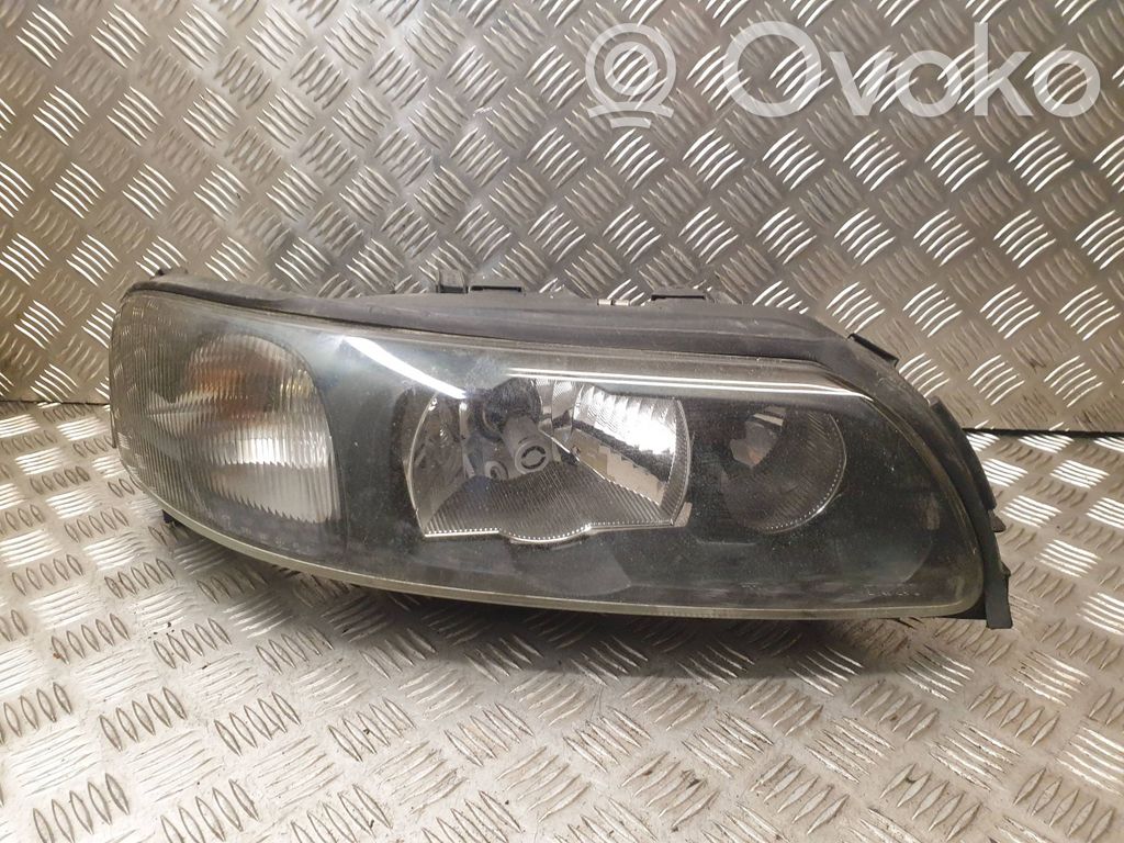 Volvo XC70 Headlight/headlamp 