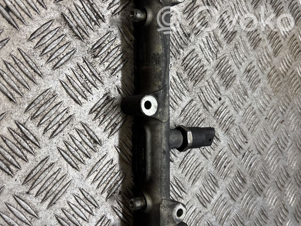 Chrysler Voyager Fuel main line pipe 