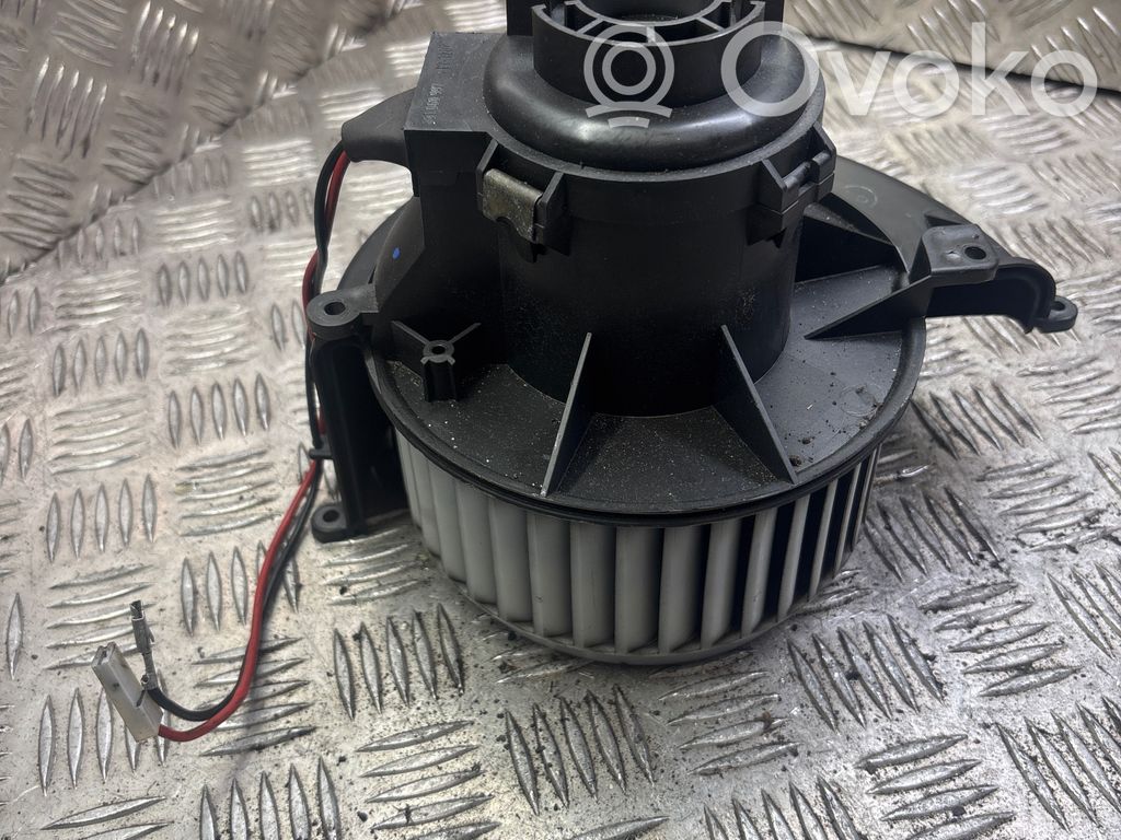 Opel Astra H Heater fan/blower 
