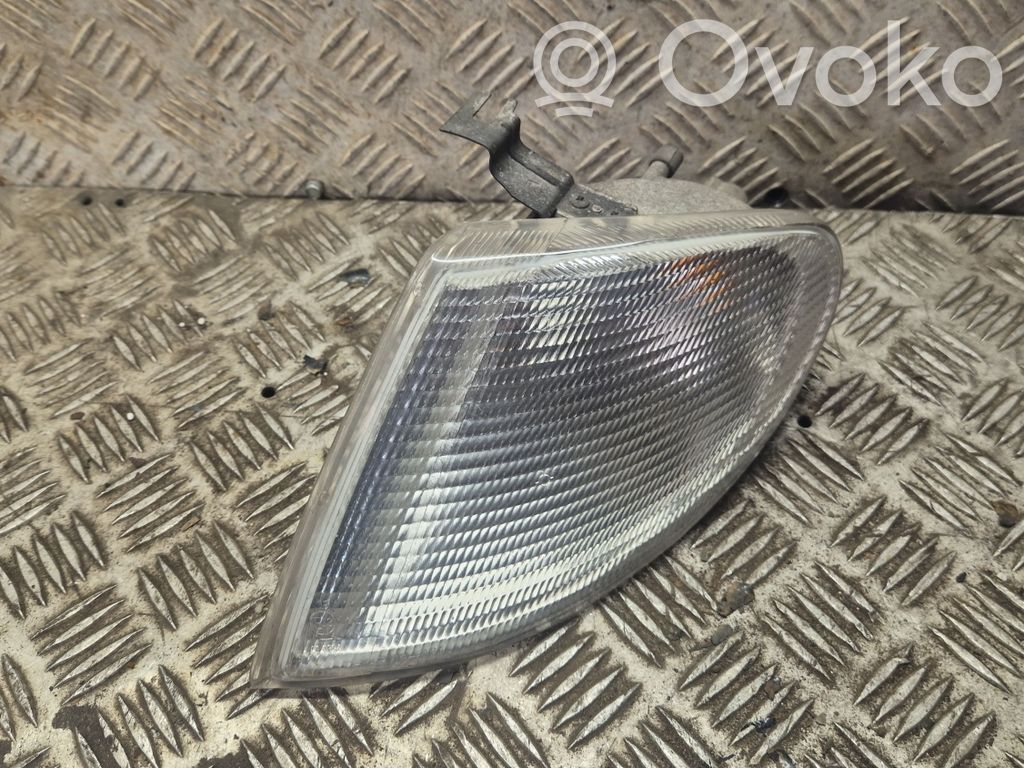 Ford Galaxy Front indicator light 