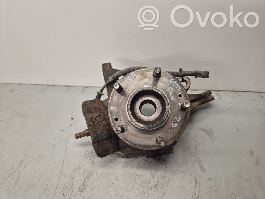 Front wheel hub