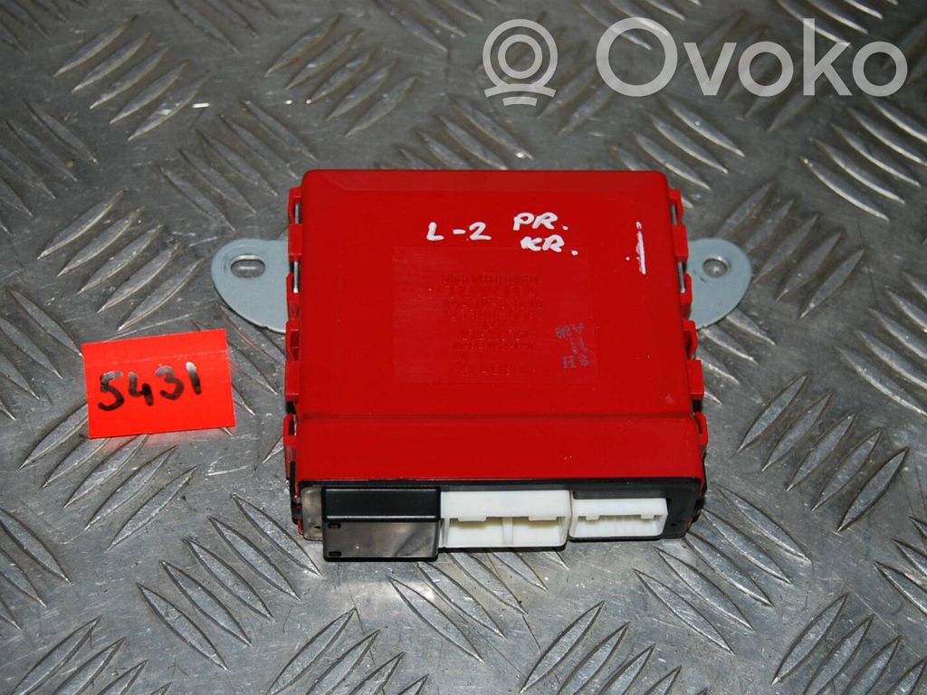 Lexus IS 220D-250-350 Wing mirror control module 