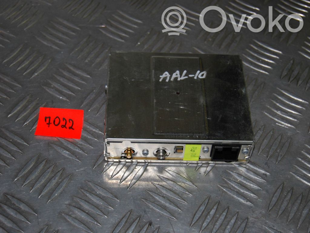 GPS navigation control unit/module   4B2919894