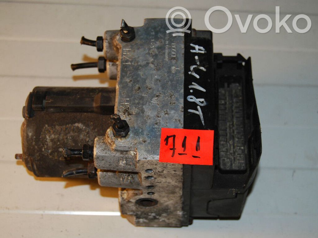 Audi A4 S4 B5 8D ABS Pump 