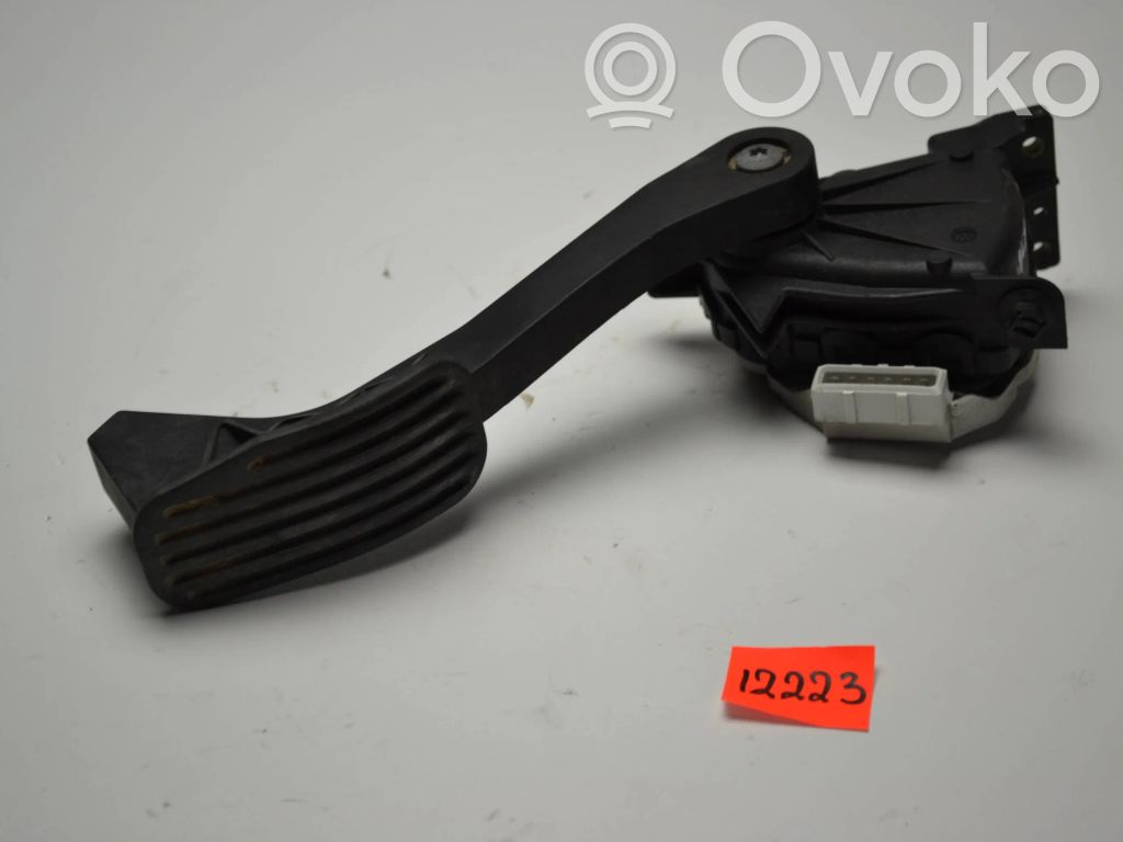 Volvo S70  V70  V70 XC Accelerator throttle pedal 