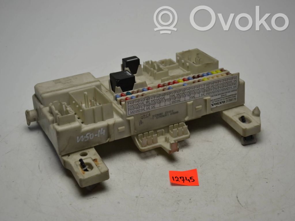 Volvo V50 Fuse box set 