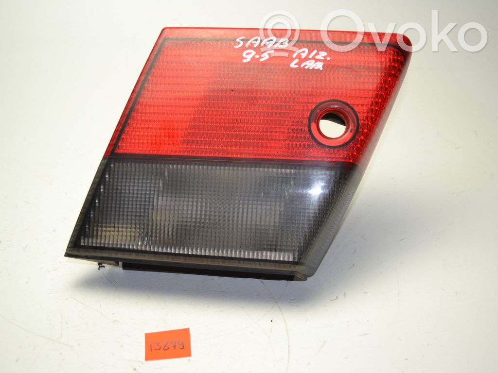 Tailgate rear/tail lights
