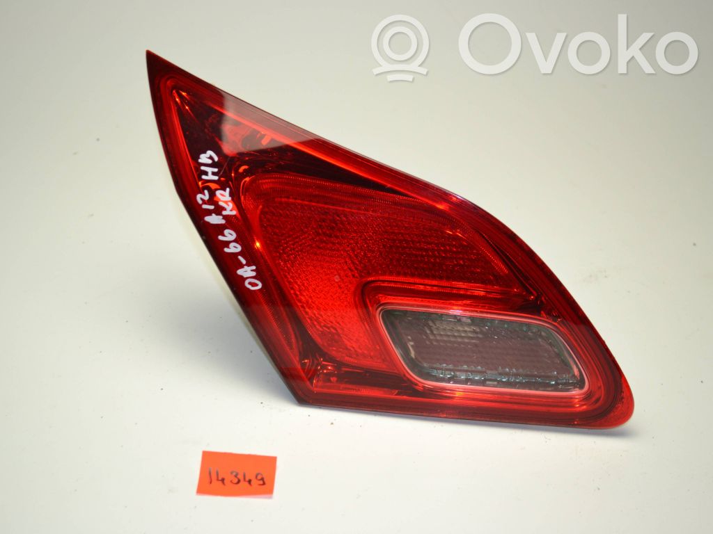 Opel Astra J Lampy tylnej klapy bagażnika 