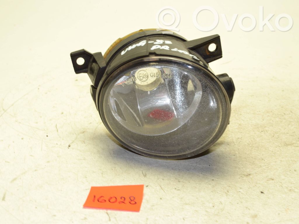 Volkswagen Golf V Front fog light 