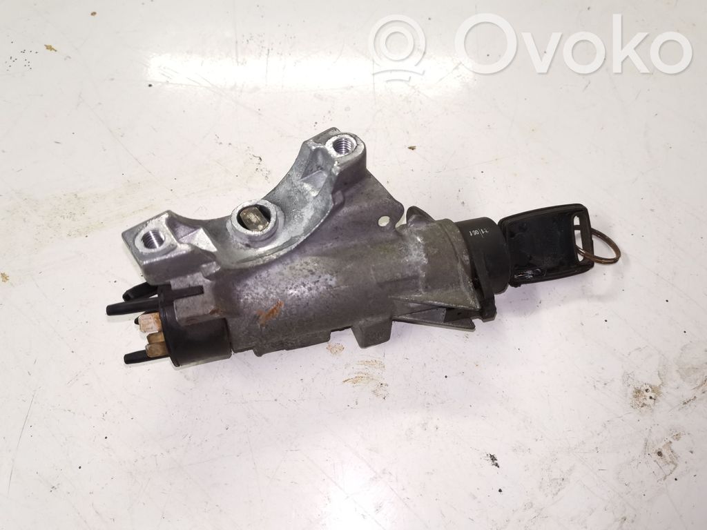 Audi A4 S4 B5 8D Virtalukko 