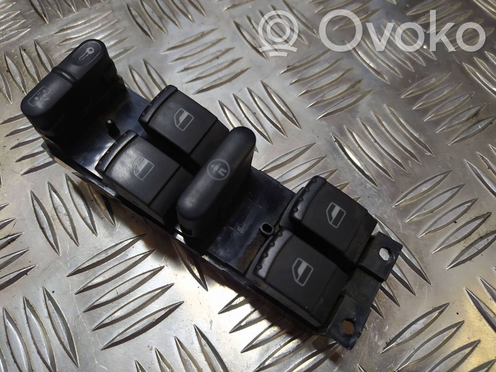 Volkswagen Golf IV Electric window control switch 