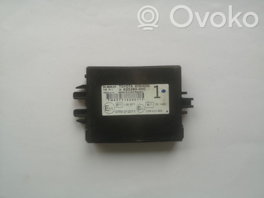 Toyota Yaris Unidad de control/módulo inmovilizadora 