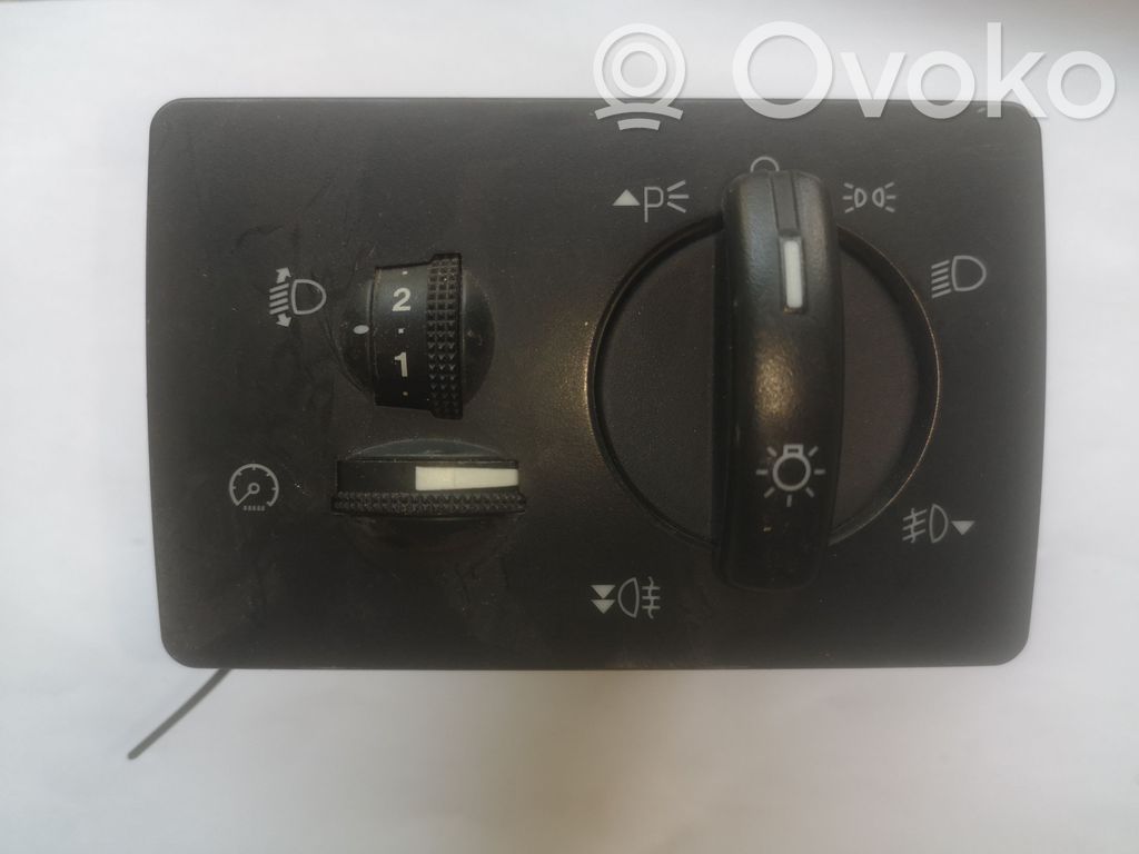 Ford Kuga I Light switch 