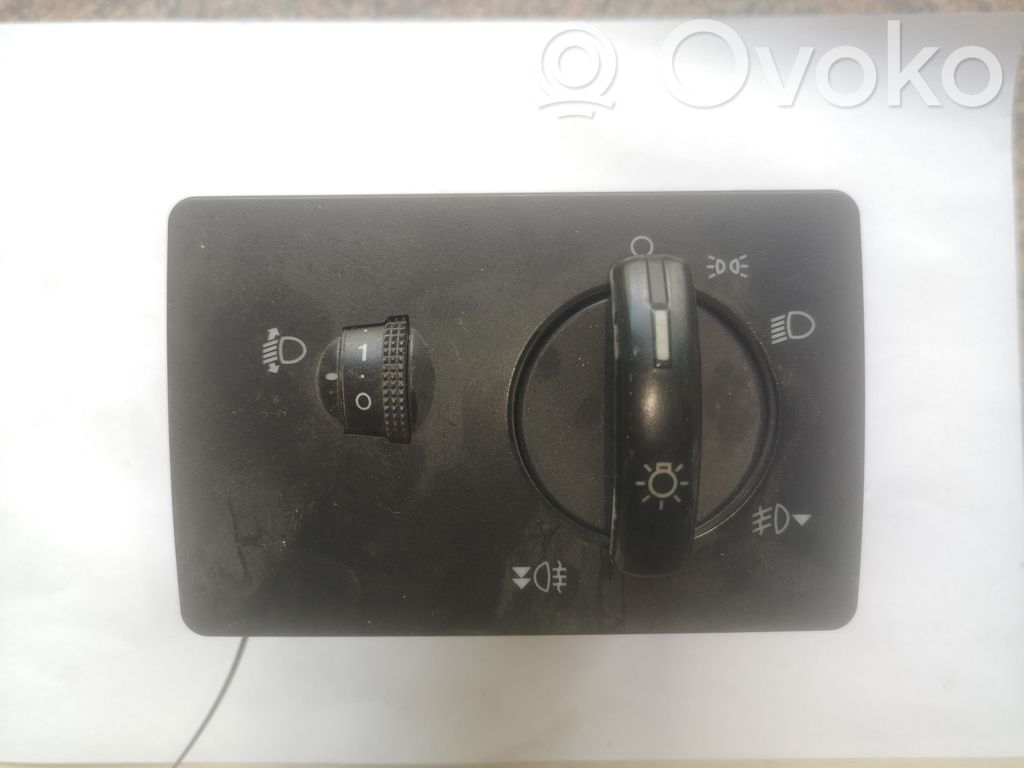 Ford Fusion Light switch 