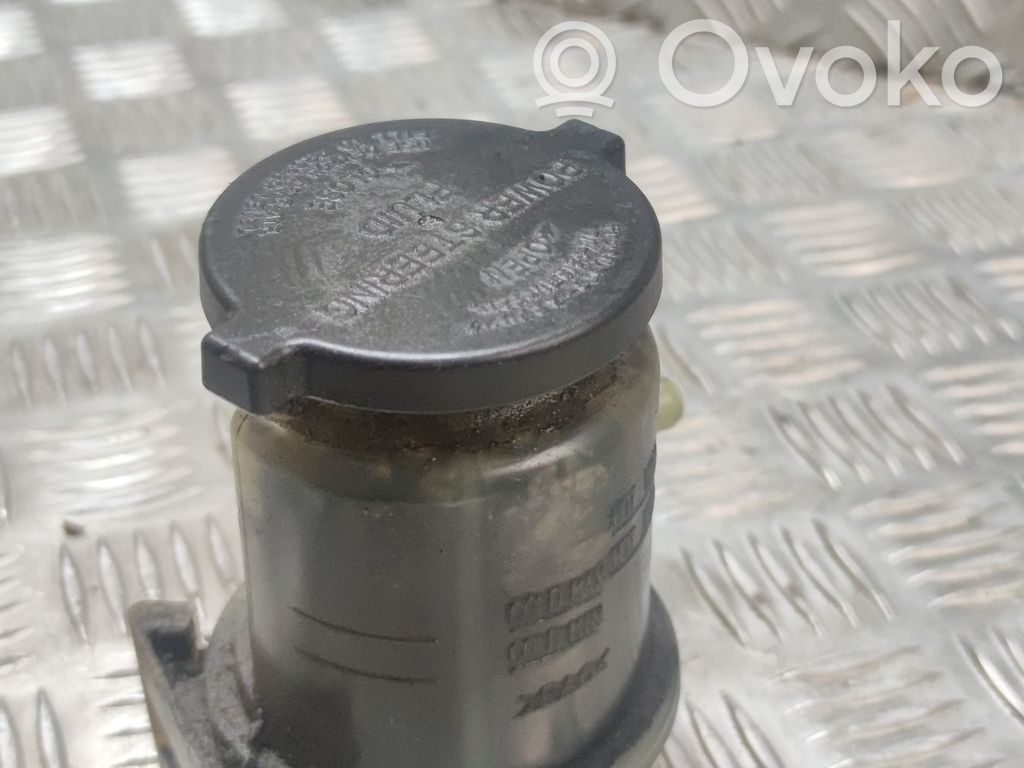 Toyota Avensis T250 Power steering fluid tank/reservoir 