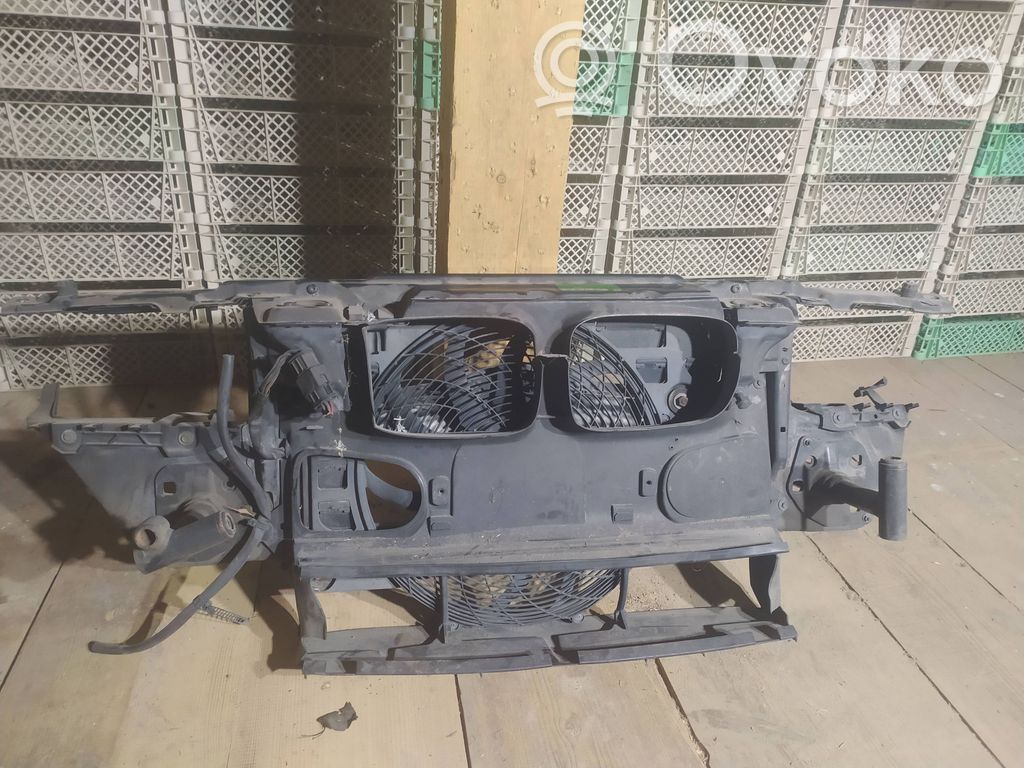 BMW 5 E39 Priekio detalių komplektas 