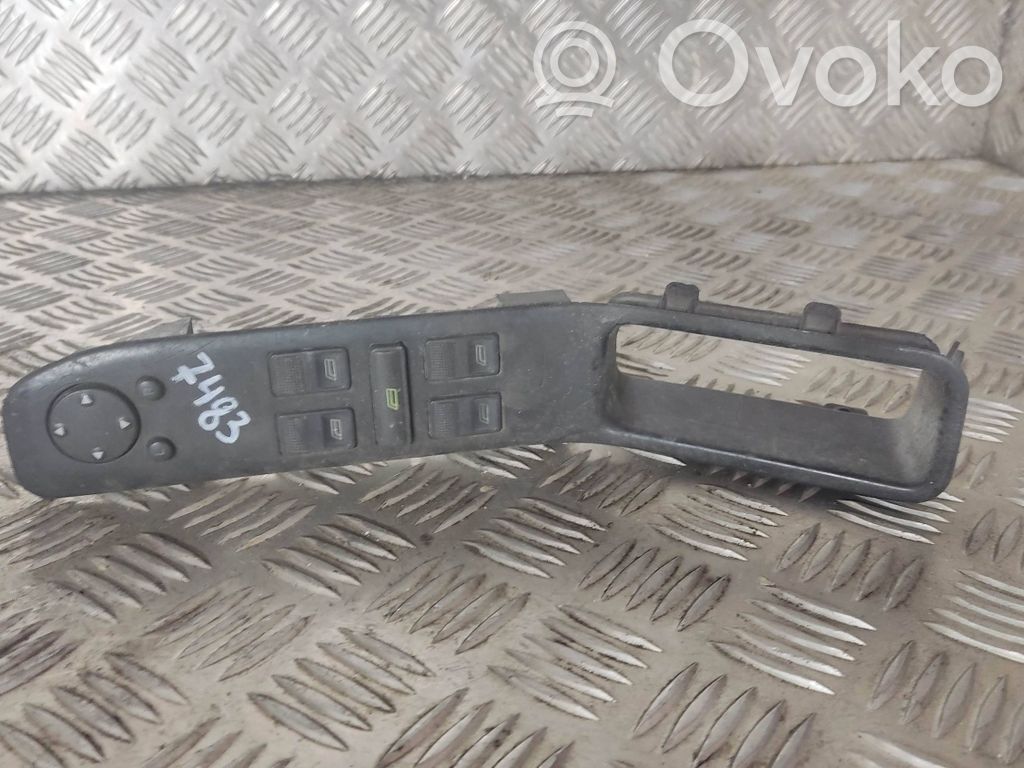 Audi 80 90 B3 Electric window control switch 
