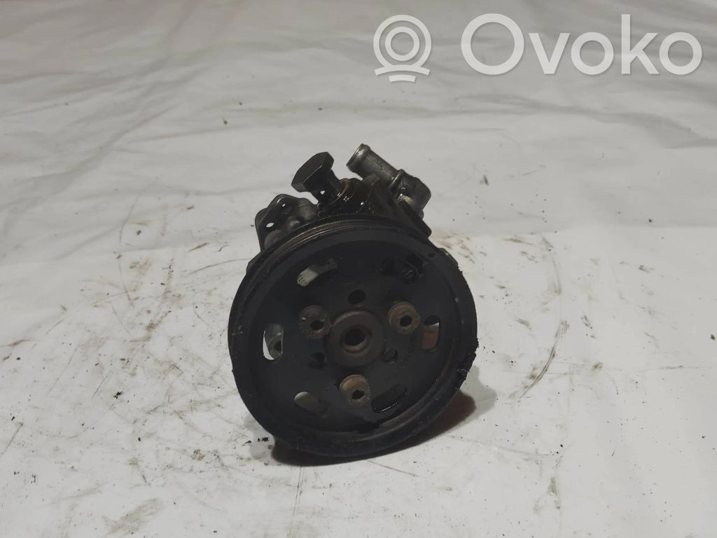 Audi A4 S4 B5 8D Pompa wspomagania 