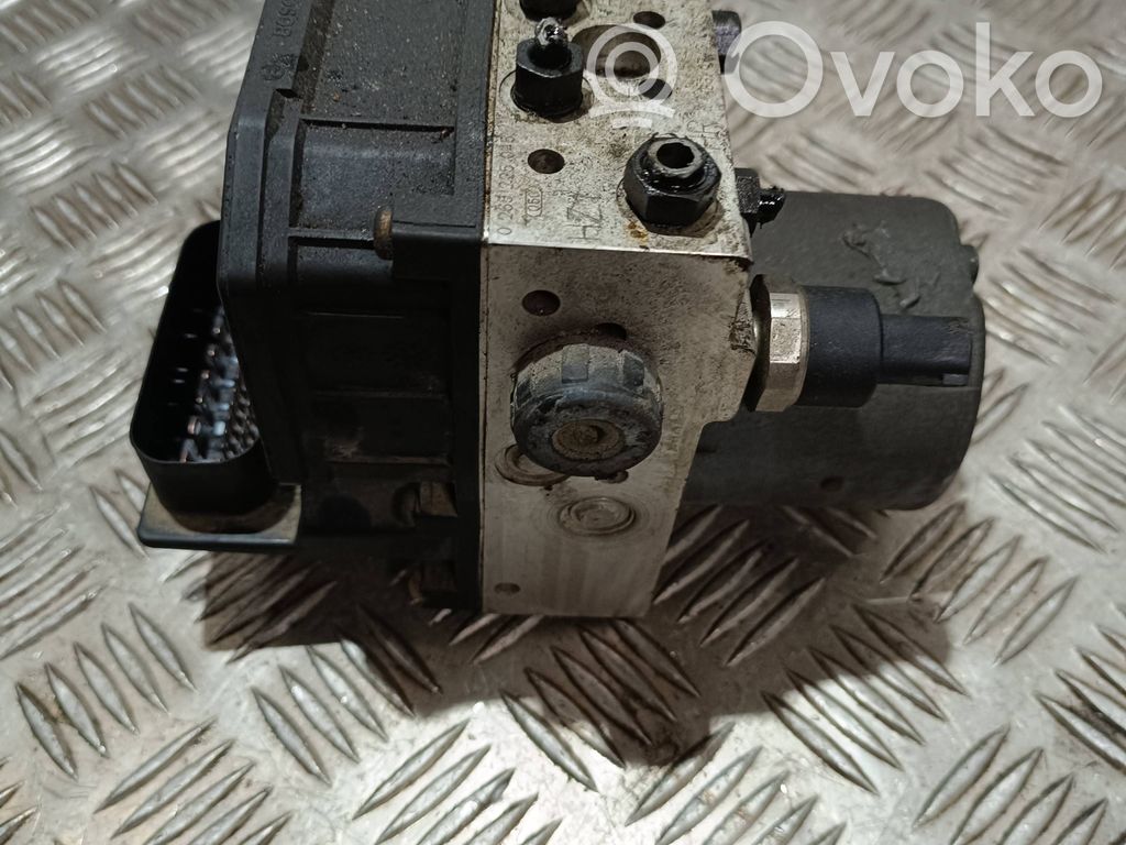 Audi A4 S4 B6 8E 8H Bomba de ABS 
