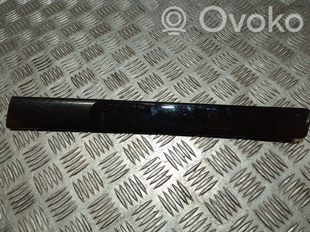 Audi A6 S6 C5 4B Barra di rivestimento della portiera anteriore 