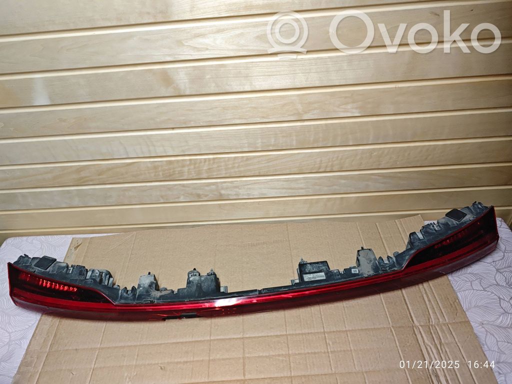Audi e-tron Takaluukun takavalot 
