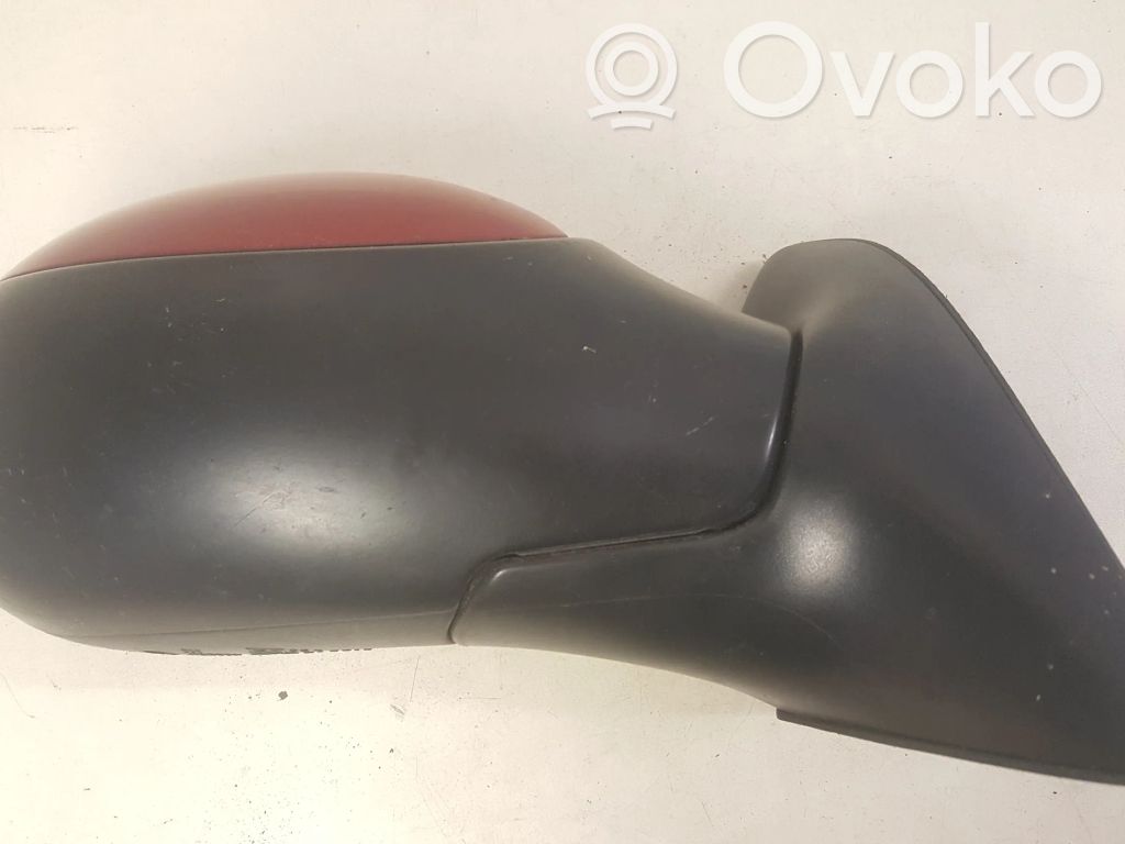 Citroen Xsara Picasso Front door electric wing mirror 