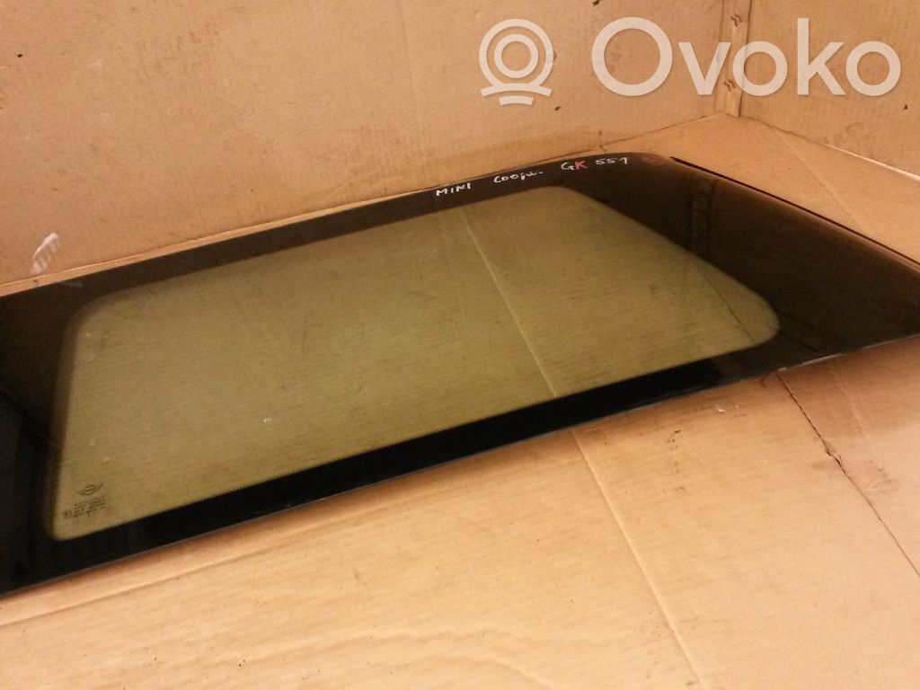 Rear side window