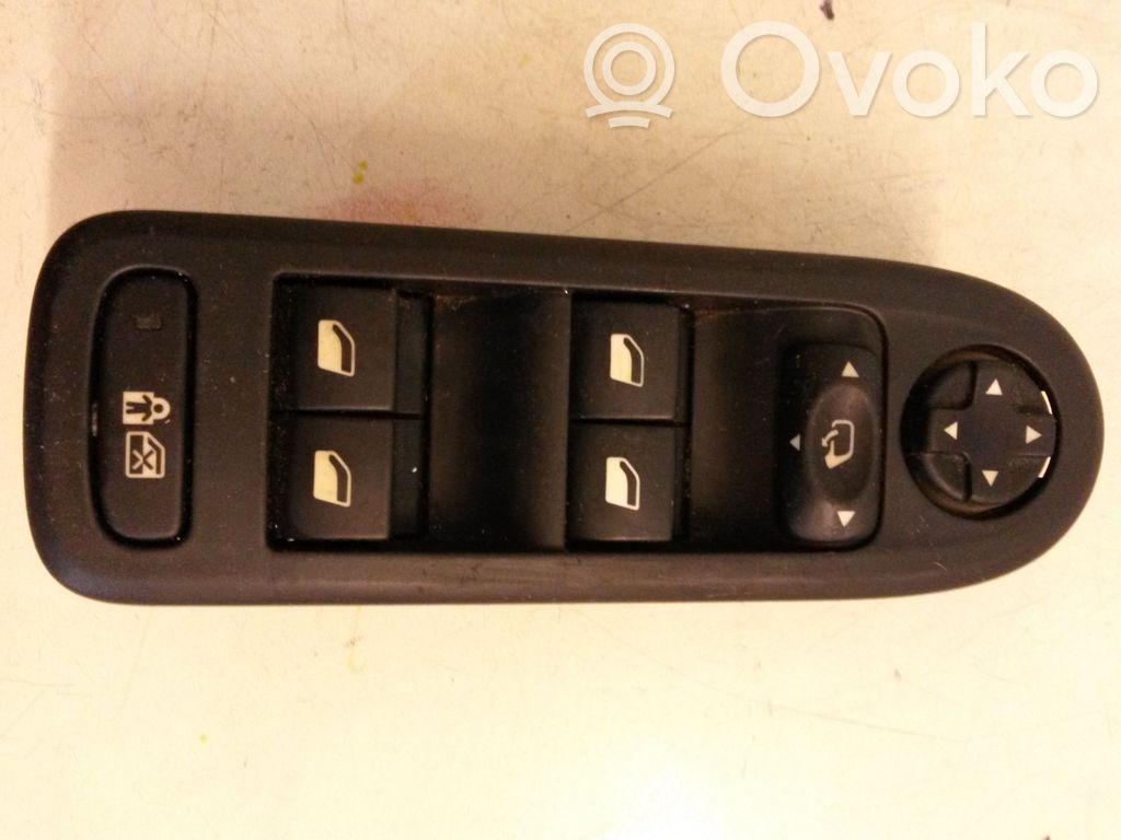 Electric window control switch   96644917XT,30170275,96644917